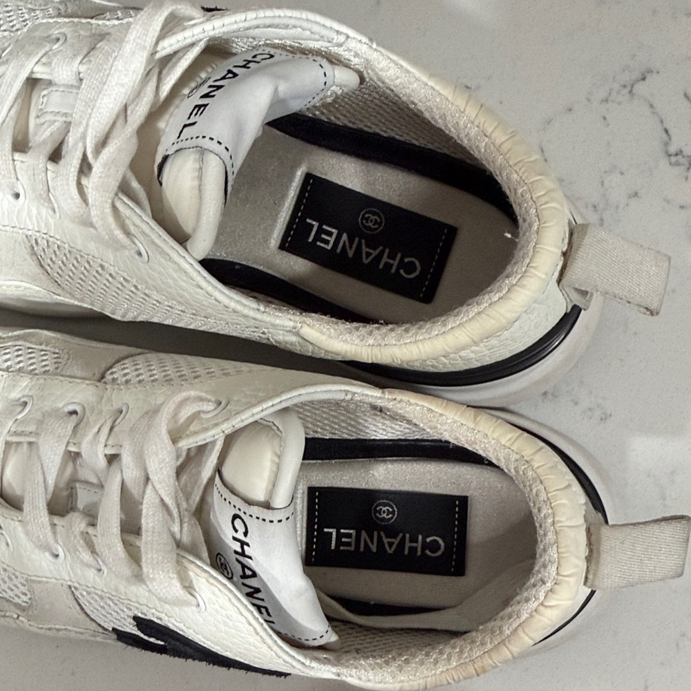 CHANEL Women's Cream and Black Sneakers Size 37.5 - Picture 5 of 7